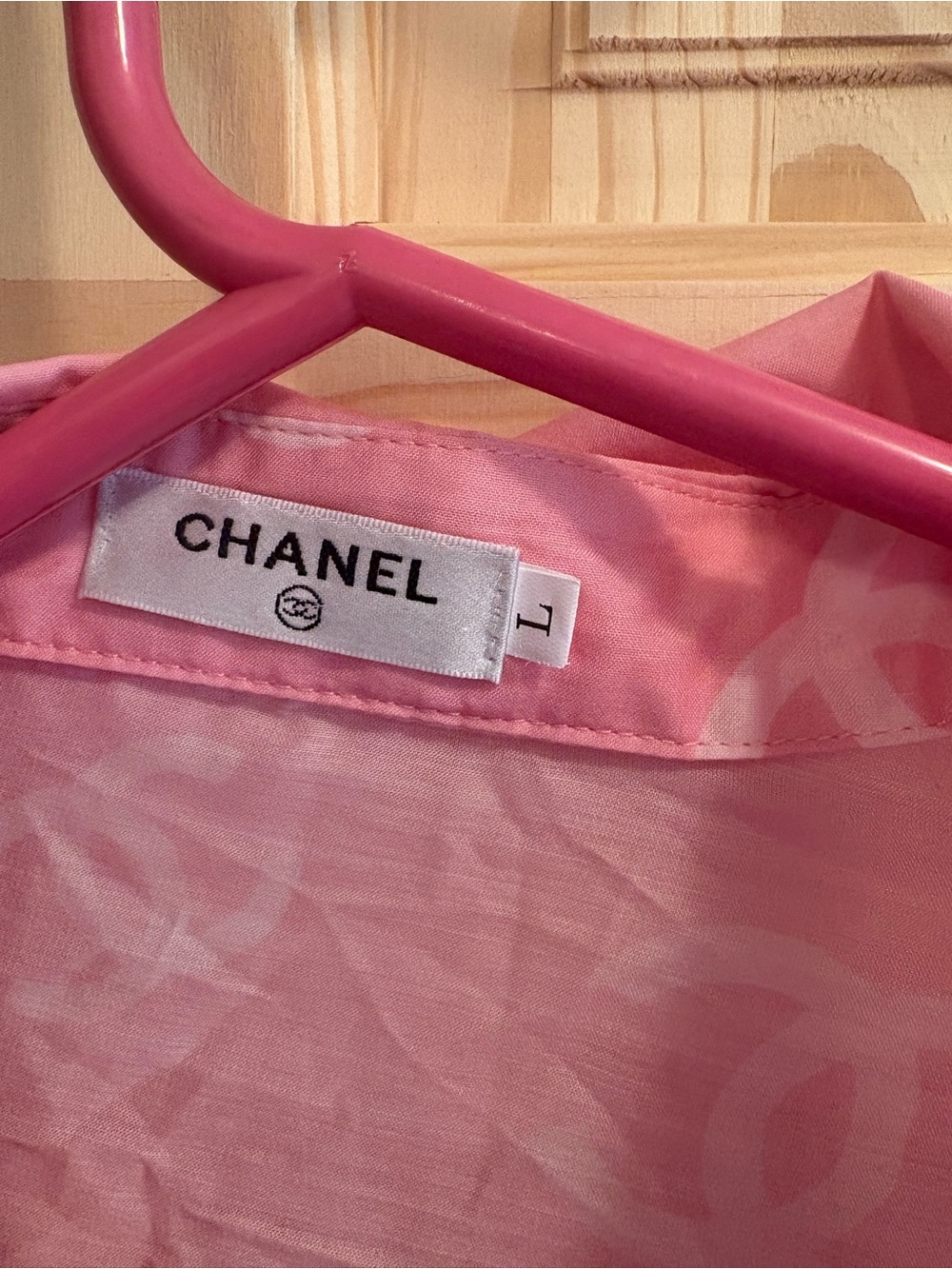 FaSHION Pink Logo Button-Up Blouse - Picture 5 of 5